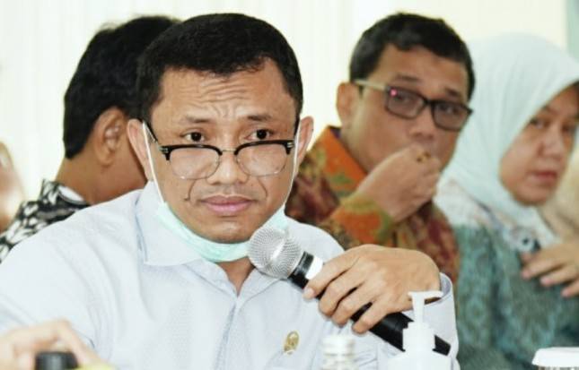 Klaster Perkantoran Jakarta Bikin Legislator PDIP 'Tepok Jidat': Ini Ironis, Mengapa Orang-orang yang Berpendidikan Paham Protokol Bisa Kena...