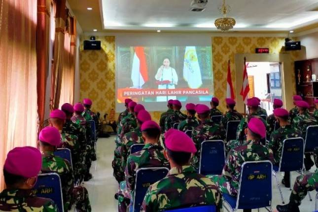 Prajurit Marinir Arhanud Peringati Hari Lahirnya Pancasila
