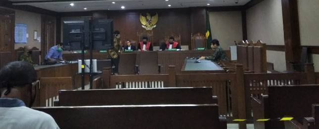 Kuasa Hukum Tergugat Meminta Majelis Hakim Kliennya Dipekerjakan Kembali