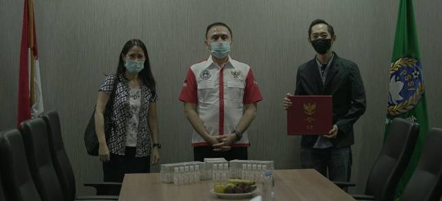 50 Ribu Hand Sanitizer Donasi Cap Lang Dukung Gerakan PSSI Peduli