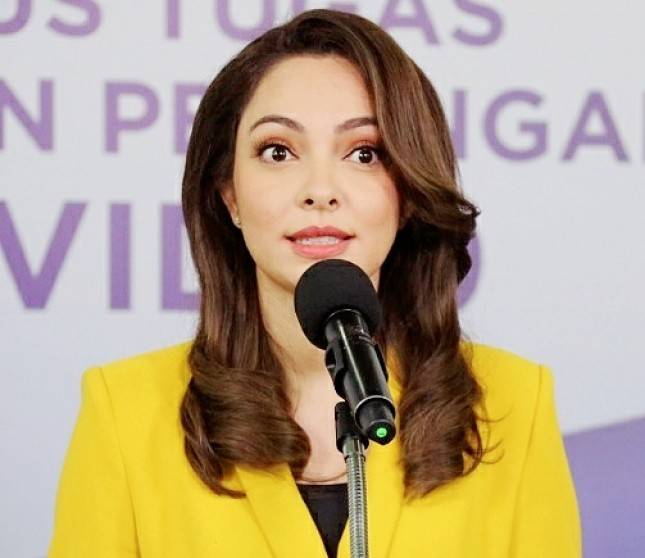 Apresiasi Tenaga Kesehatan yang Terus Berjuang, dr. Reisa: Dengan Saling Mendukung, Bersama Kita Bisa Atasi Pandemi Ini