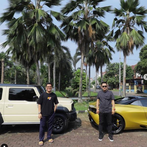 Youtuber Arif Muhammad Dapat Surprise Mobil Dari Gilang Widya Juragan 99  