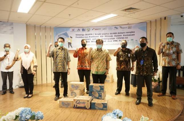 Jasa Tirta II bersama 11 BUMN Bantu Air Minum di RS Darurat COVID-19