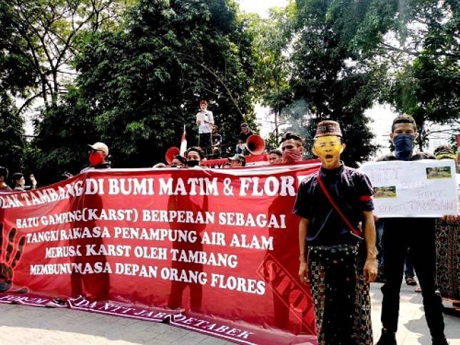 Mahasiswa dan Pemuda NTT Minta Pemerintah Batalkan Rencana Tambang dan Pabrik Semen