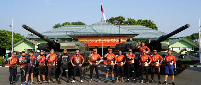 Jaga Stamina Bugar Tubuh Pangdivif 1 Kostrad Pimpin Gowes Sepeda