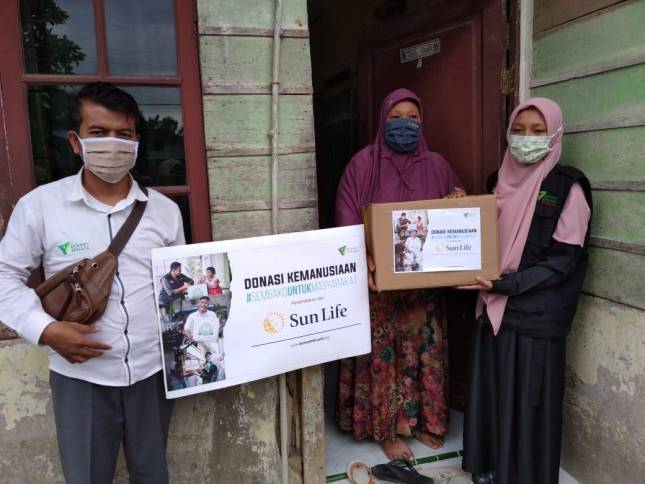 DD Waspada-Sun Life & Sun Life Syariah Bagikan Sembako Sasar 3 Kecamatan di Medan