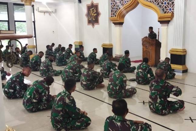 Prajurit Yoninf 7 Marinir Tingkatkan Keimanan dan Ketaqwaan