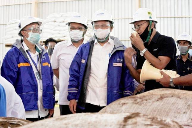 Pabrik Pakan Ikan dan Udang Senilai Rp165 Miliar Resmi Beroperasi