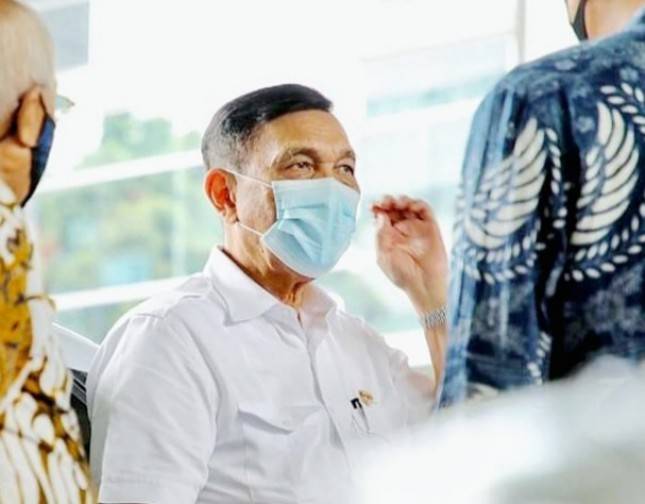 Menko Luhut Minta Masyarakat Siap-siap! Kita Akan Hidup Bertahun-tahun Kedepan dengan Masker