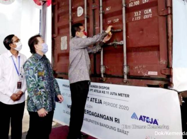 Mendag Agus Lepas Ekspor Produk Industri Tekstil PT Ateja Tritunggal  