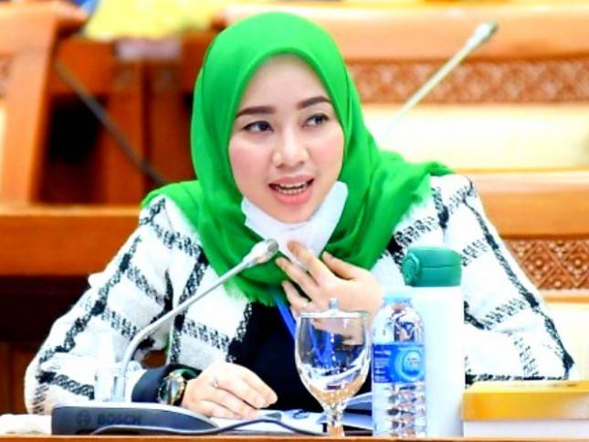 DPR Cantik Ini Ungkap Curhatan Pelaku Industri Baja Terkait Menurunnya Pasokan Gas Industri 6 Dolar AS Per MMBTU