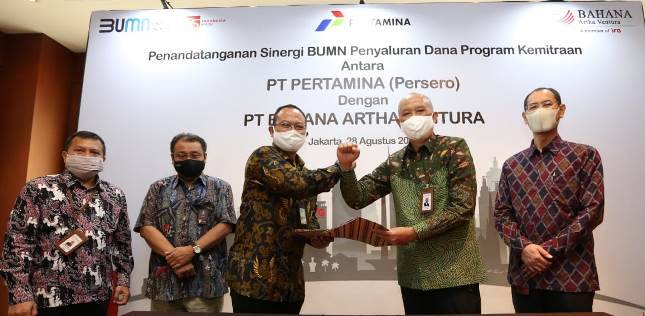 BAV dan PERTAMINA Salurkan Dana Program Kemitraan Rp 150 milliar