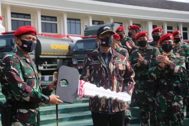 Korps Baret Merah Terima Bantuan Kendaraan Operasional Penanggulangan Bencana