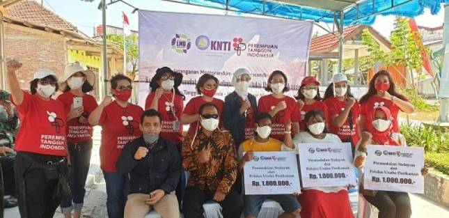 Hebat! Perempuan-Perempuan Tangguh Ini, Keluarkan Modal Bantu Nelayan Tradisional di Wilayah Pesisiran