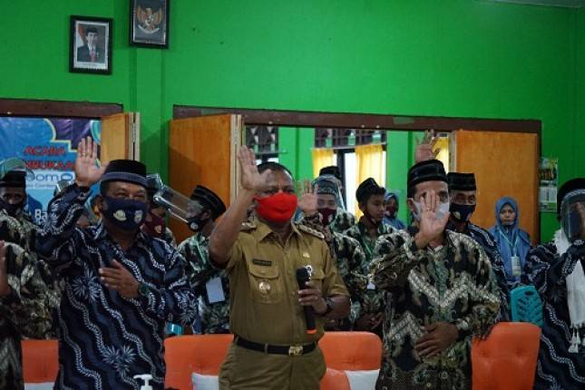 MTQ VIII Papua Barat Resmi Dibuka! Bupati Kasihiw: Bangga, Kafilah adalah Putera-Puteri Asli Teluk Bintuni, Bukan Impor