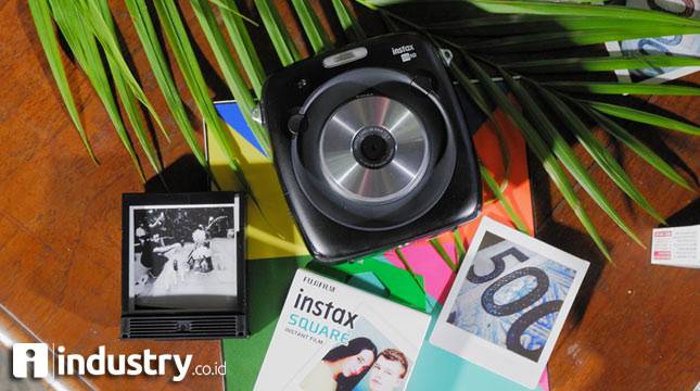 Fujifilm Indonesia Luncurkan Kamera Instax Hibrida, Instax Square SQ10