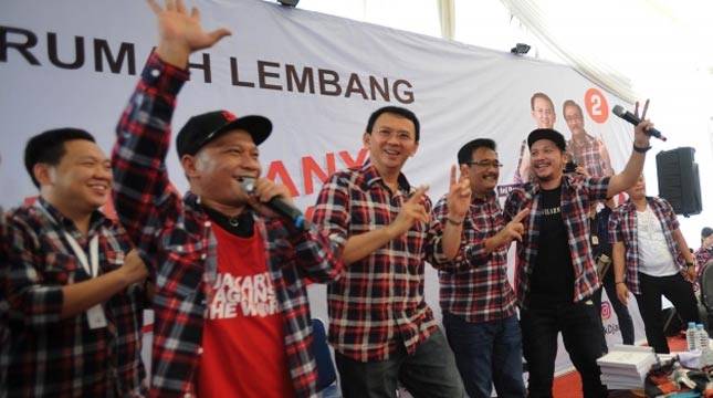 Rapper Iwa K Hibur Warga di Balai Rakyat Ahok-Djarot
