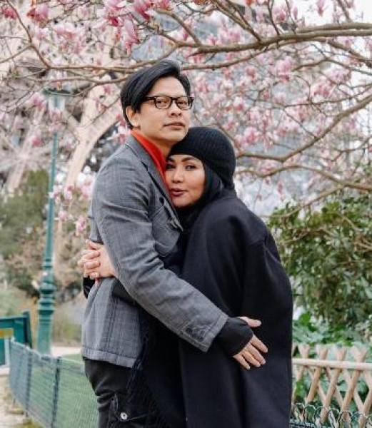 Rahasia Pasangan Seleb Arman Maulana-Dewi Gita Jauh dari Gosip