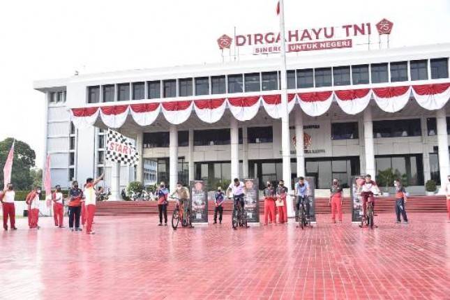 Panglima TNI Resmikan Kompetisi Bersepada TNI-Pacific Virtual Fun Bike Tahun 2020