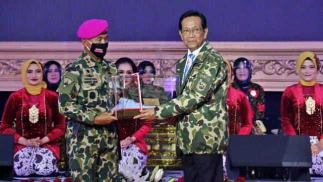  Sultan HB X Beri Kado Ganding Gati Terkait HUT Korps Marinir