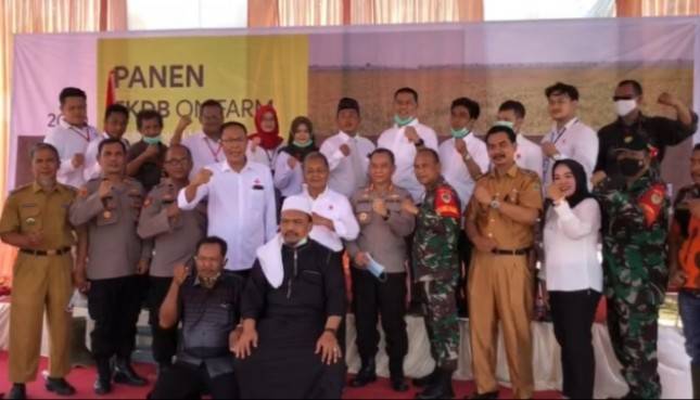 Ayep Zaki Sulap Hutan Jadi Kampung Tangguh Nusantara