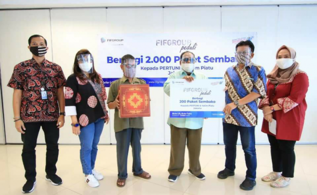 FIFGROUP Berbagi Kepada 2.000 Anggota Pertuni & Yatim Piatu