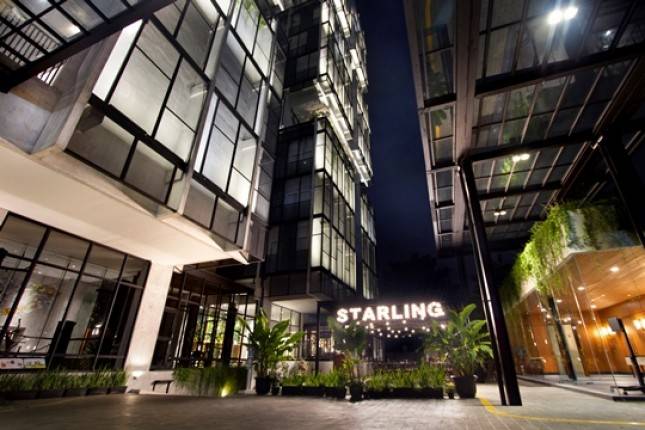 Rayakan Keceriaan Pergantian Tahun di Aviary Bintaro