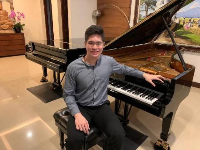 Pianis Klasik Jonathan Kuo Terus Berkarya Sepanjang Pandemi
