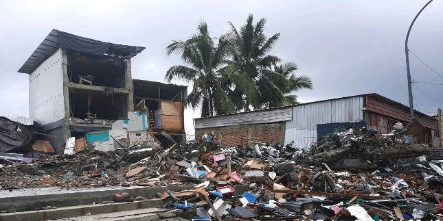 BNPB: 81 Orang Meninggal Akibat Gempa M6,2 di Sulawesi Barat