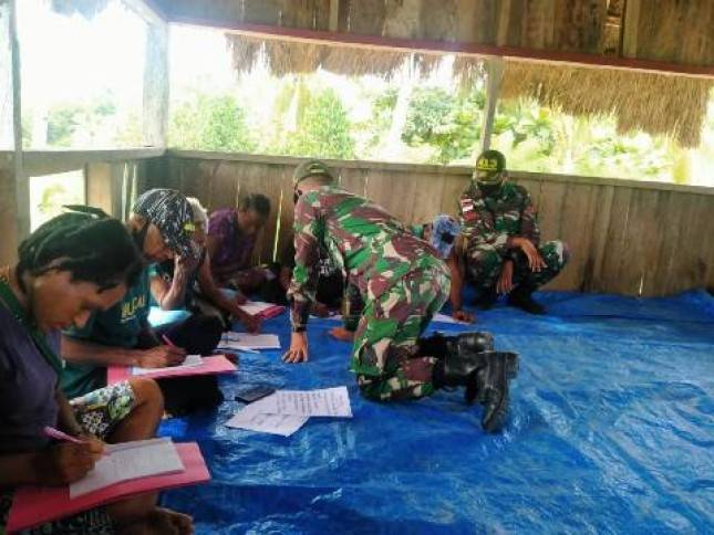 Satgas Yonif MR 413 Kostrad Papua Peduli Sektor Pendidikan