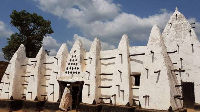 Ini Dia Masjid Larabanga, Masjid Tertua di Afrika Barat