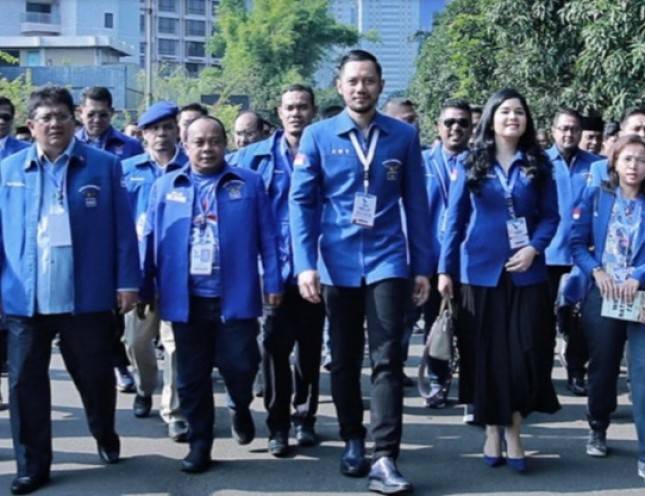 Akhirnya, Menkumham Yasonna Bawa Kabar Gembira Buat Jutaan Kader Partai Demokrat Kubu AHY!&nbsp;Pemerintah Tolak KLB Moeldoko 