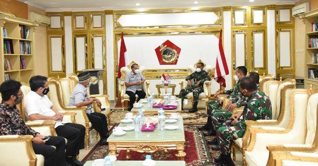 Dankormar Mayjen Suhartono Terima Kunjungan Purnawirawan Angkatan Laut