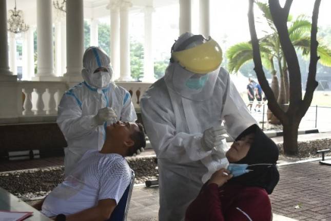 Prajurit Marinir Selalu Laksanakan 3T dan 3 M