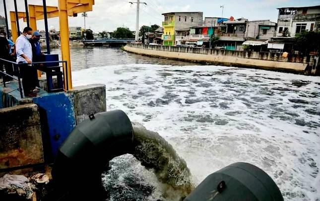 Pompa-pompa Anies Bikin Warga Jakarta Tidur Lebih Lelap, Netizen: Alhamdulillah, Tahun Ini Bebas Banjir!