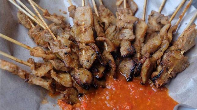 Ramadan, Berburu Sate Susu Kuliner Khas Masyarakat Muslim di Bali