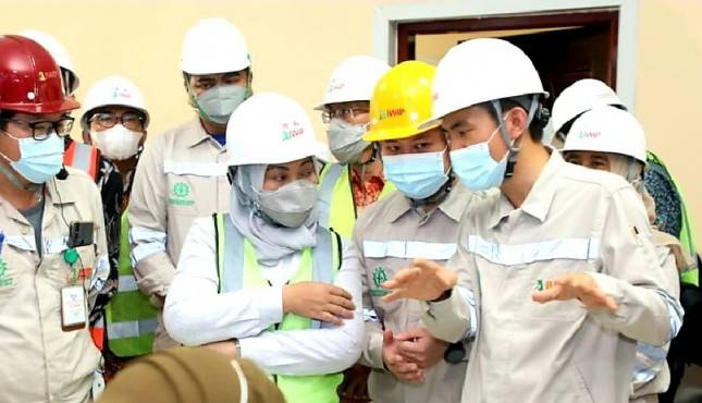 Bertolak ke Kawasan Industri Weda Bay, Menaker Ida:&nbsp;Kita Berharap Hubungan Industrial di PT IWIP Bisa Terus Harmonis