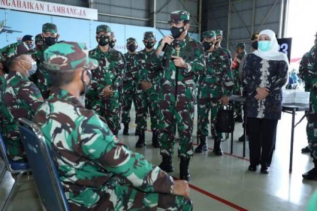 Panglima TNI Pimpin Serbuan Vaksin Bagi Prajurit TNI di Malang Raya