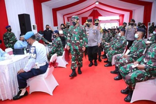 Panglima TNI : Walau Sudah Divaksin, Namun Protokol Kesehatan Tetap Jadi Senjata Utama Melawan Covid-19