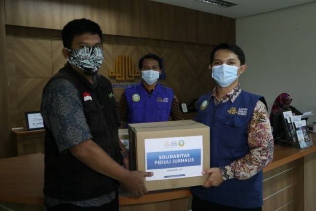 Laznas Dewan Da&rsquo;wah Salurkan Paket Sembako untuk Jurnalis