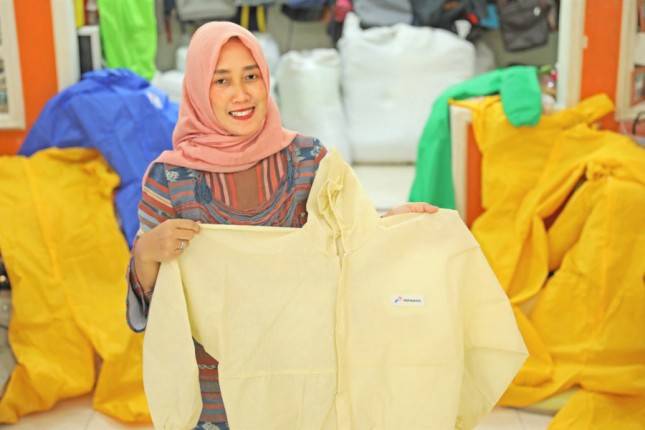 Ibu Muda Ini Awalnya Jual Souvenir, Saat Pandemi Beralih Dagang Masker, Tak Nyangka Omzetnya  Ratusan Juta