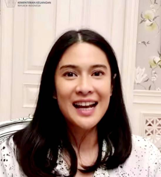Melalui Dian Sastro, Menkeu Ingatkan Masyarakat Bayar Pajak, Netizen: Influencernya Mantap!