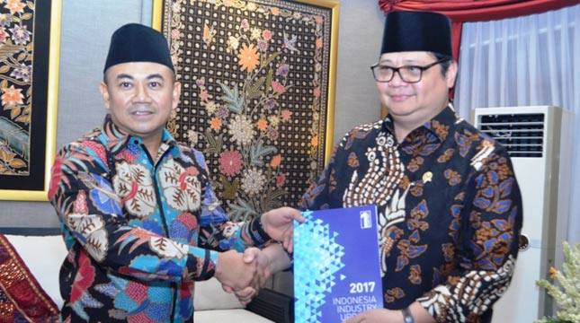 Menperin Apresiasi Peluncuran Buku Riset Indonesia Industry Updates 1st Quarter 2017