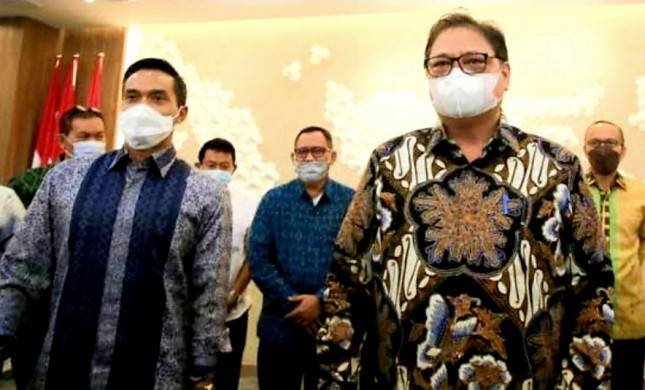 Pengusaha Tolong Catat! Ini Pinta Menko Airlangga Lewat Bos-bos KADIN:&nbsp;Tahun Lalu THR Dicicil, Saya Minta Tahun Ini Dibayar Penuh! Kita Harus Komitmen...