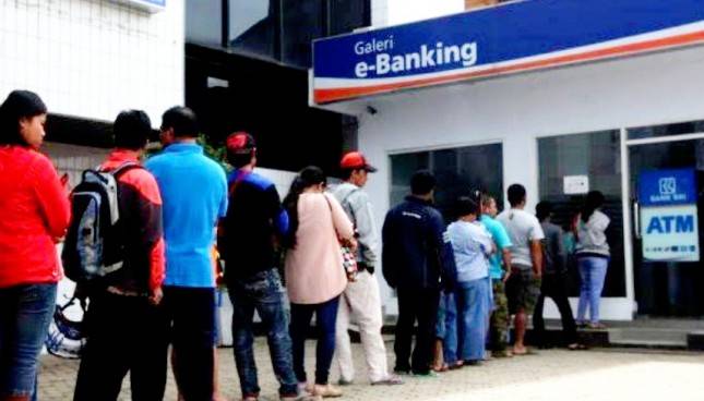 PKL, Warung dan Nelayan Siap-Siap Antri ke ATM! Pemerintah Bakal Siapkan Bantuan Tunai Bagi 2,76 Juta PKL dan Nelayan
