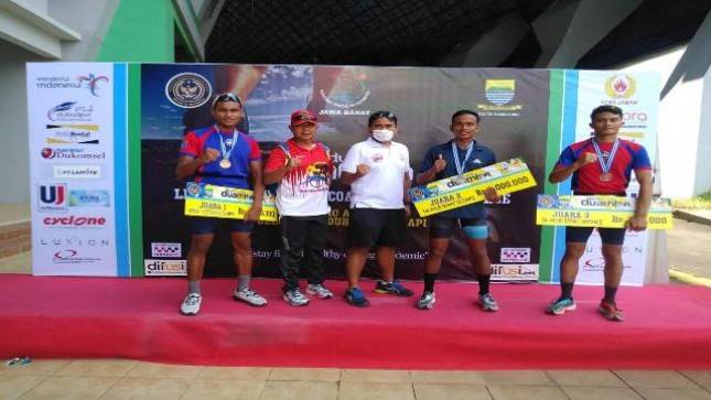 Atlet Petarung Marinir Juara  Umum pada Perlombaan Bandung Duathlon 202