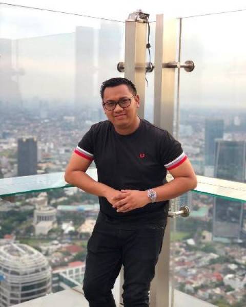 Iqbal Linus Ketua DPD I KNPI Jambi Sukses Kembangkan Perusahaan Pertambangan