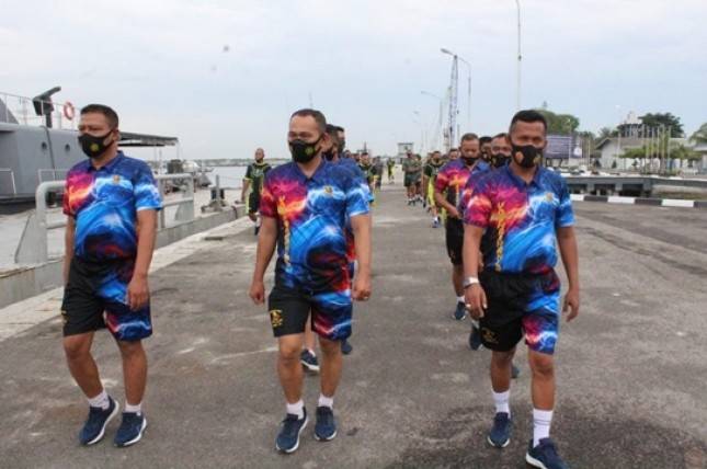Sepanjang Ramadhan, Prajurit Yonmarhanlan I Medan Laksanakan Jalan Santai