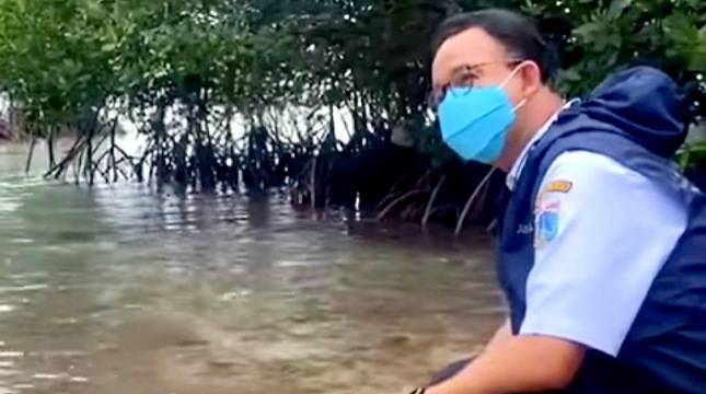 Pastikan Kebutuhan Dasar Terpenuhi, Gubernur Anies Buat Ribuan Warga Pulau Sabira Happy