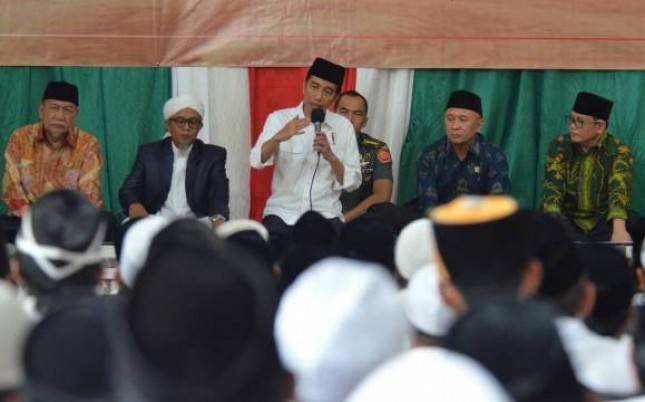 Presiden Jokowi  Berkomunikasi dengan Negara Teluk Terkait Krisis Politik Qatar